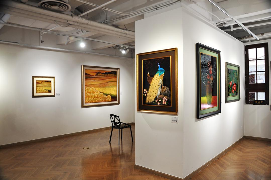 Old mansions unveil colorful exhibitions
