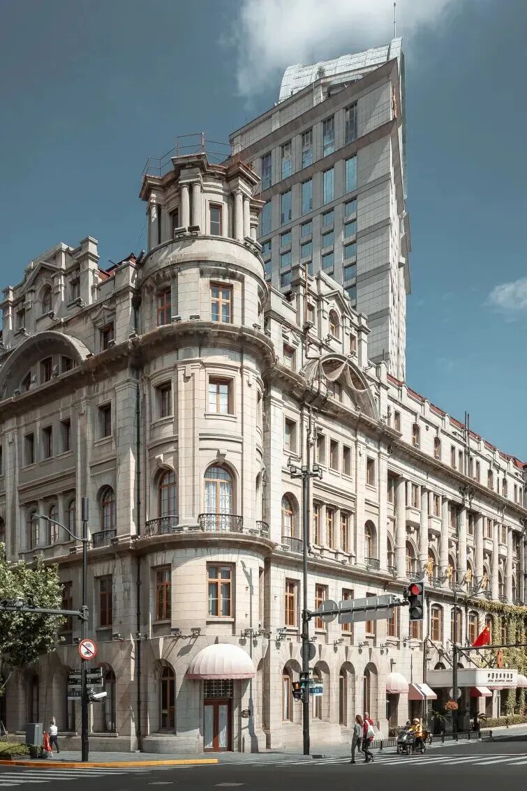 The original Astor House Hotel now transforms to the China Securities Museum.jpg