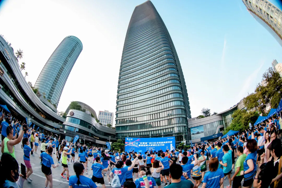Tower running race at Sinar Mas Plaza set for October.jpg