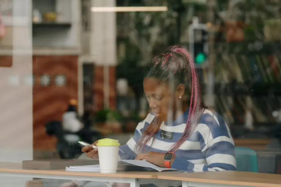 Nigerian student embraces Shanghai's cultural charm in Hongkou