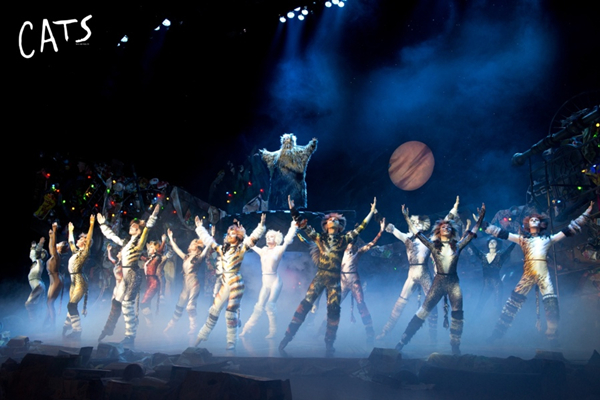 Andrew Lloyd Webber's Cats to make grand return to China