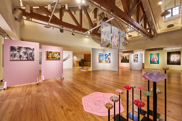 Strolling through art: Free exhibitions along the Bund