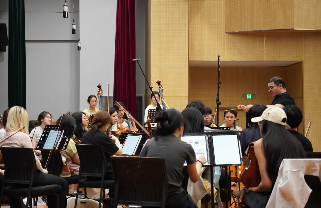 Costa Rican graduate fulfills musical dream in Shanghai  -2.png