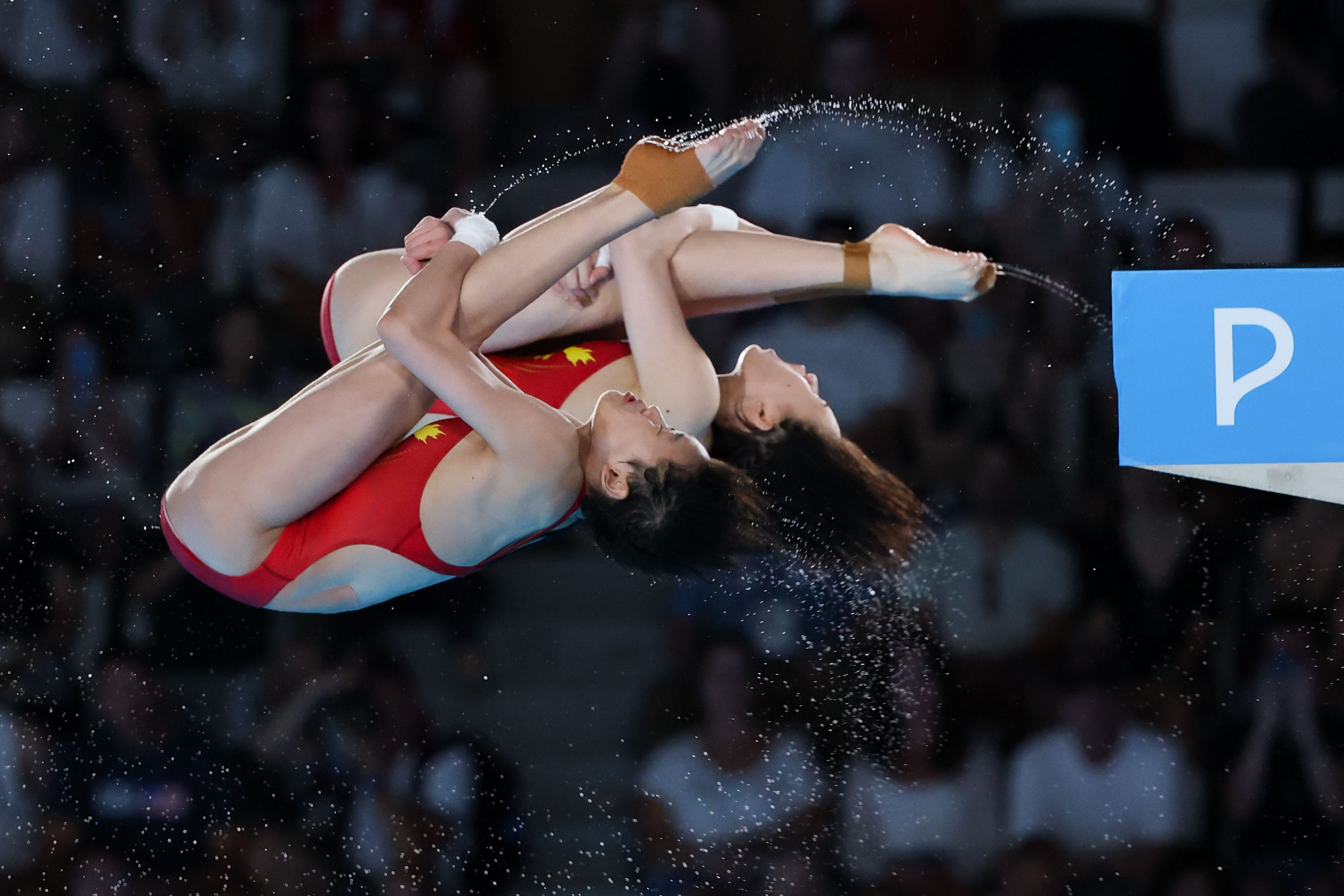 Shanghai diver clinches gold at Games