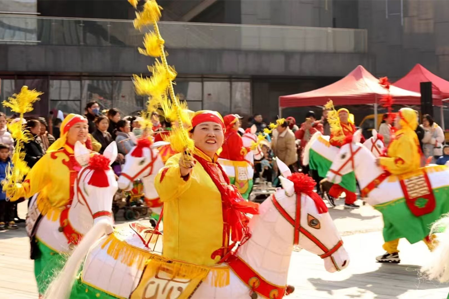 Yangpu district hosts annual Lantern Festival street fair