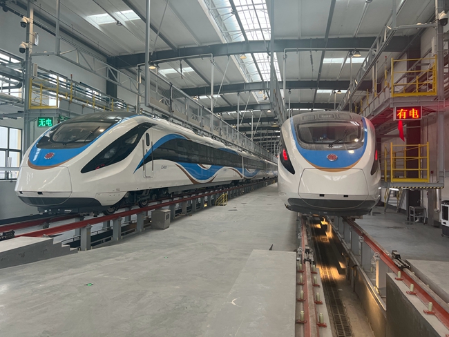 Rails linking Shanghai airports complete speed test with leading ...