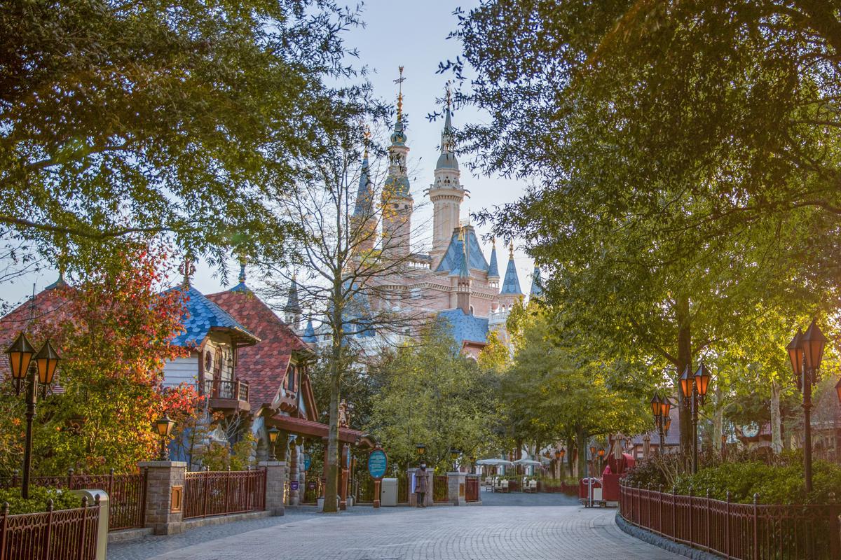 Shanghai Disney Resort adjusts ticket structure, unveils autumn lineup