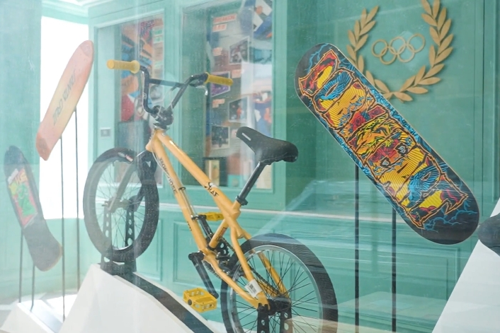 Mobile sports museum hits the road