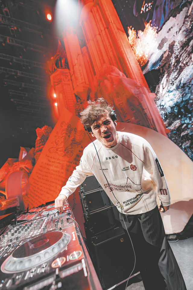 Belgian Henri PFR performs at the event.jpeg