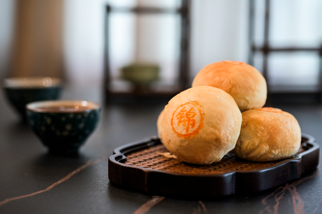Mid-Autumn celebration: Discover delights of Shanghai flaky pastries