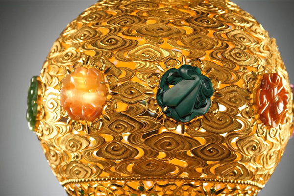 Intangible Cultural Heritage of Shanghai: Lao Feng Xiang Gold and Silver Processing