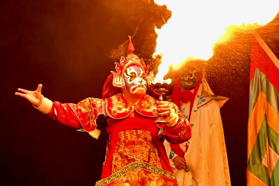 Wanping Theatre hosts summer intangible cultural heritage fair