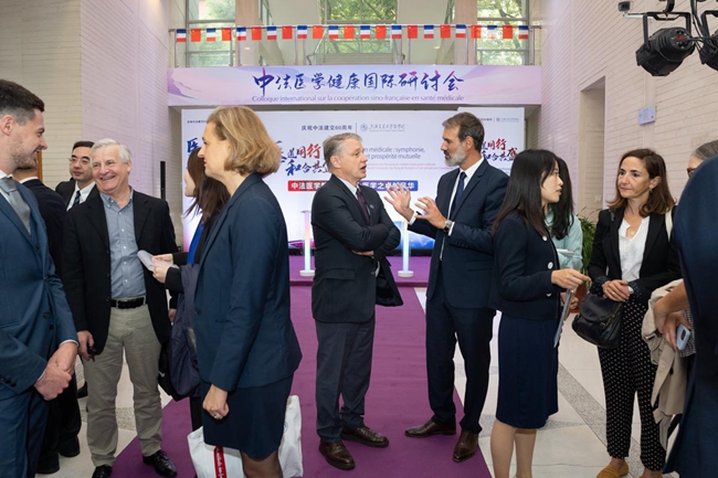 Shanghai Jiao Tong University to deepen bond with French medical schools2.jpg