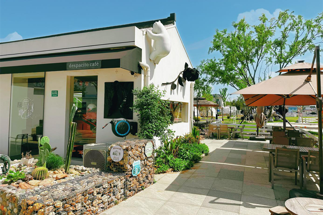 Jinshan village cafes blend coffee and nature