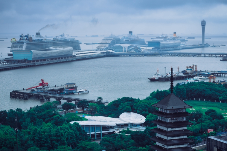 Wusongkou cruise terminal sees record single-day passenger throughput