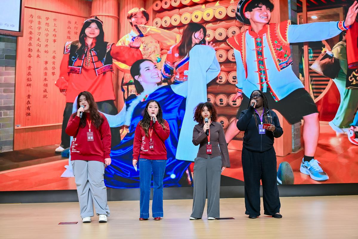 China-US youth forum boosts cross-cultural collaboration in AI era