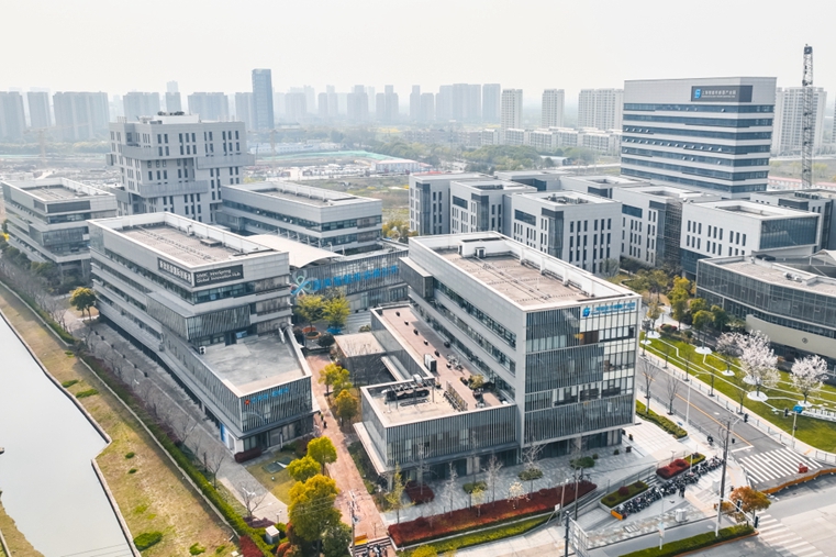 Jiading focuses on three 100b yuan industries