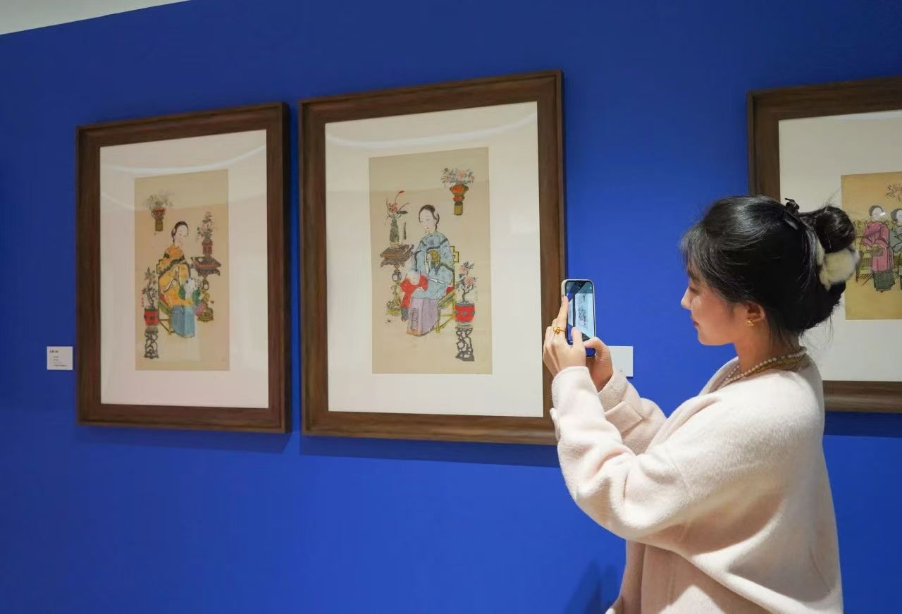 Exhibition on Chinese New Year paintings opens in Changning