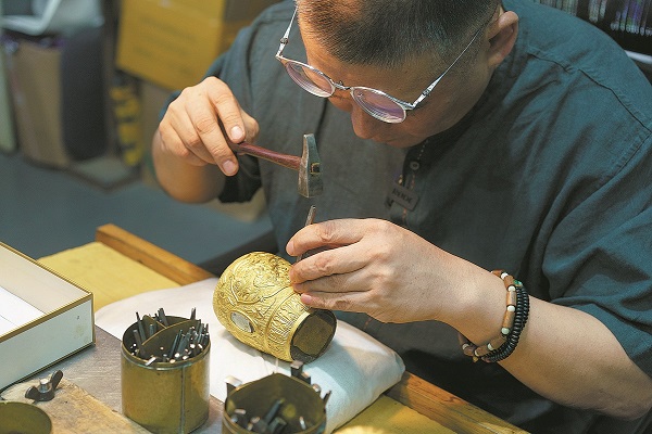  Master craftsman dedicates life to revitalizing skill