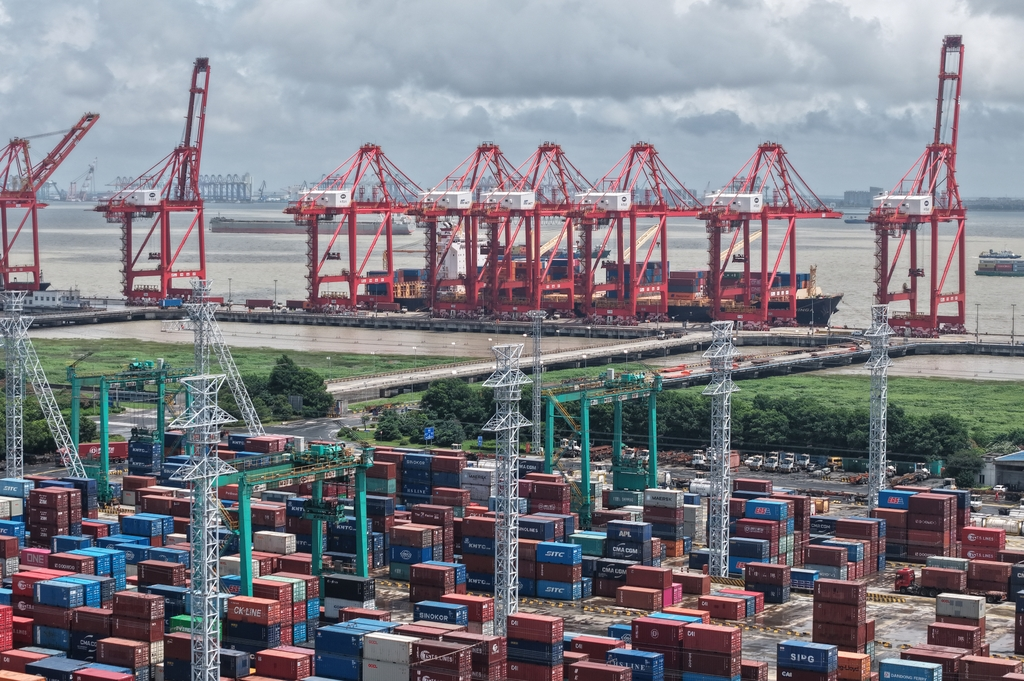 Shanghai's foreign trade up 21.9% in Q1