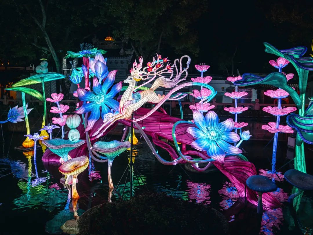 The 2025 Yuyuan Garden Lantern Festival is themed around Classic of Mountains and Seas..jpg