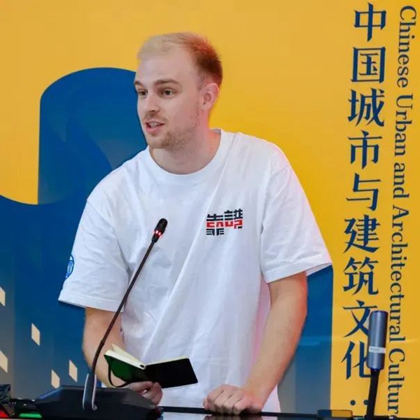 Tongji2.jpg Tongji2.jpg