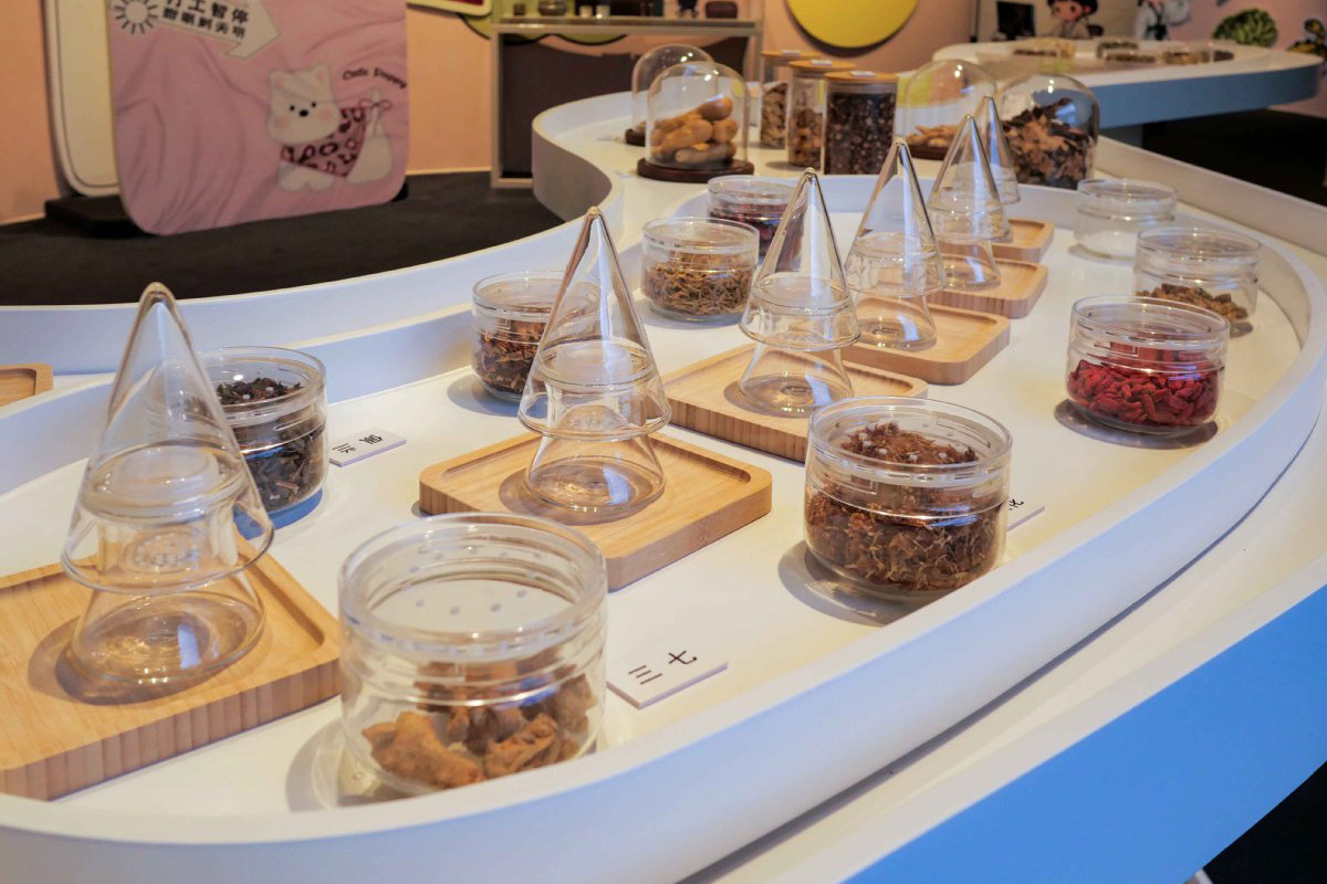 History of traditional Chinese medicine on display