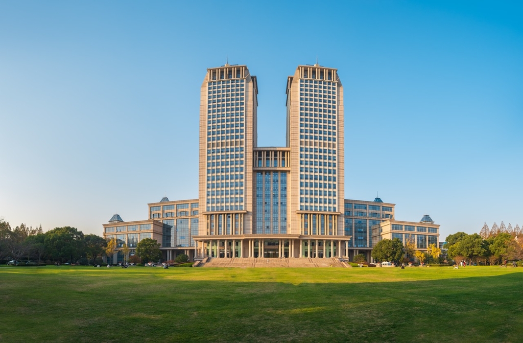 Fudan University opens spring semester on-site visa documentation for international students