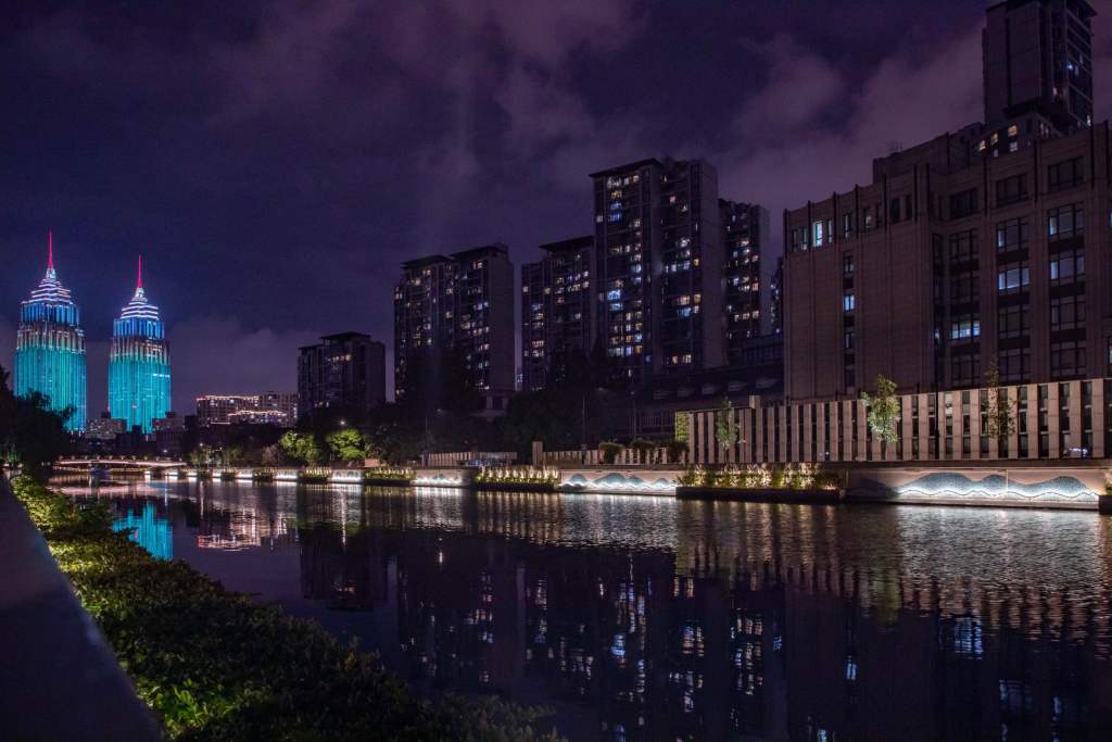 苏州河夜景.jpg