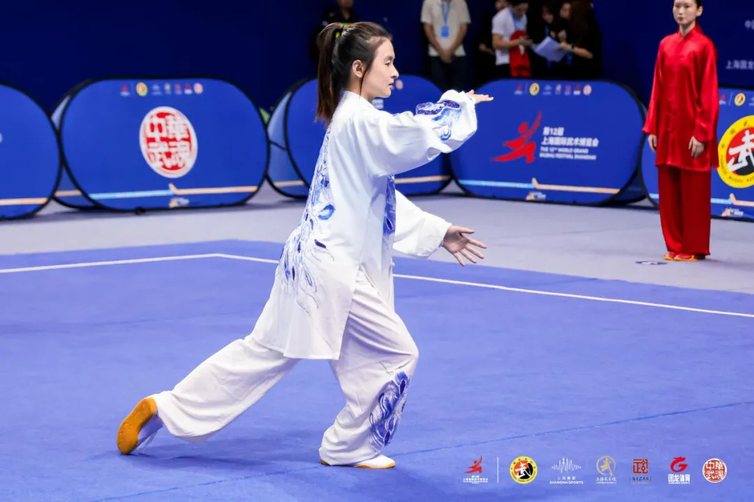 International students show martial arts skills at wushu festival in Shanghai-2.png