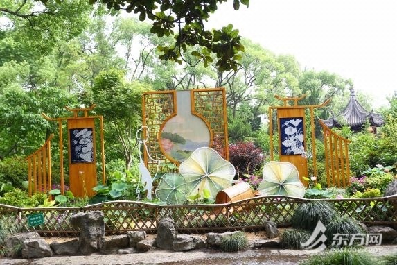 In the early days of July, the Guyi Garden in Shanghai In the early days of July, the Guyi Garden in Shanghai