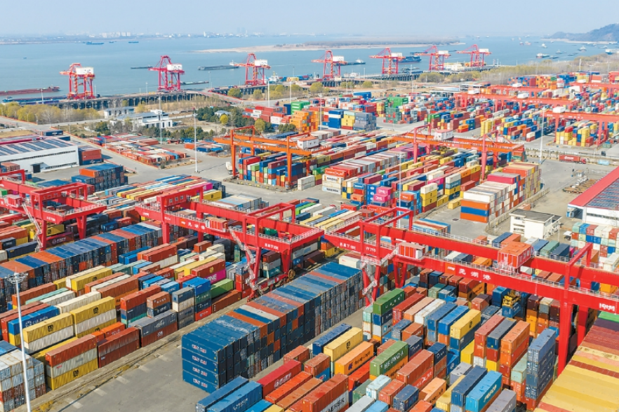 Integrated shipping model streamlines cargo flows through Shanghai ports