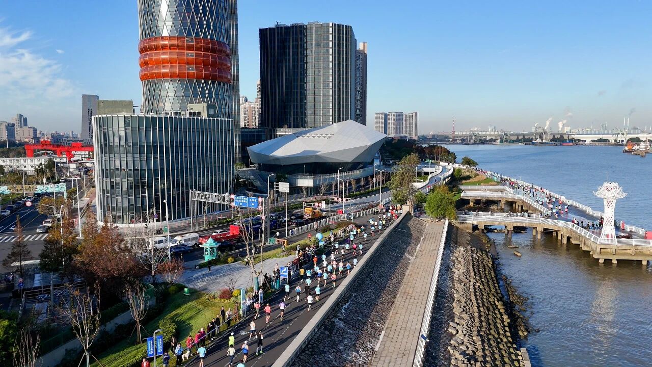Shanghai Yangtze Beach Half Marathon.jpg