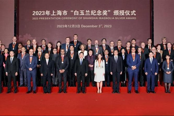50 Shanghai expats honored with Magnolia Silver Award in 2023