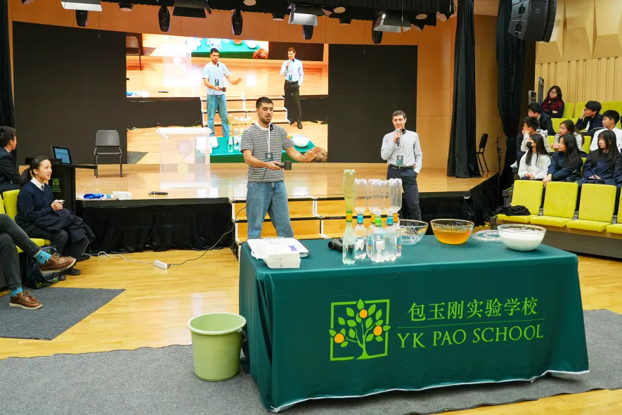 Feishu China sparks passion for math with Fefferman Lab campus tour