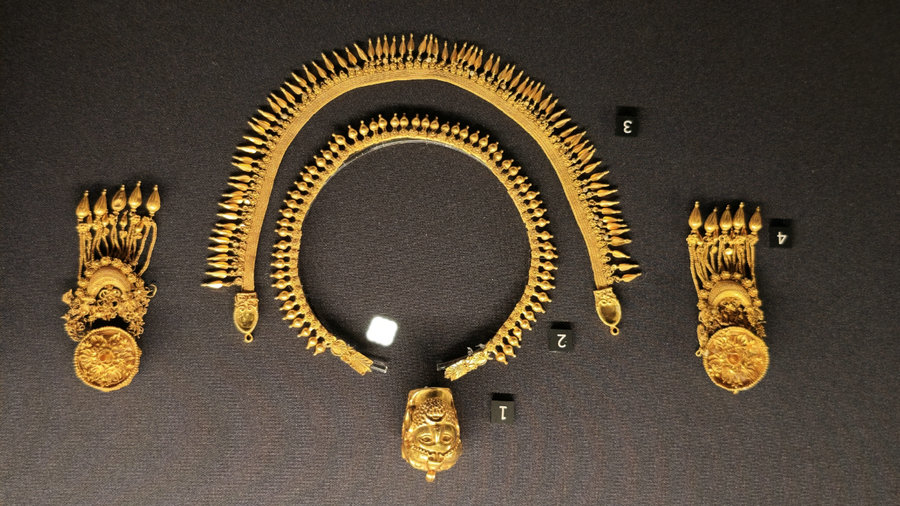 Shanghai hosts groundbreaking exhibit on ancient Greece3.jpeg