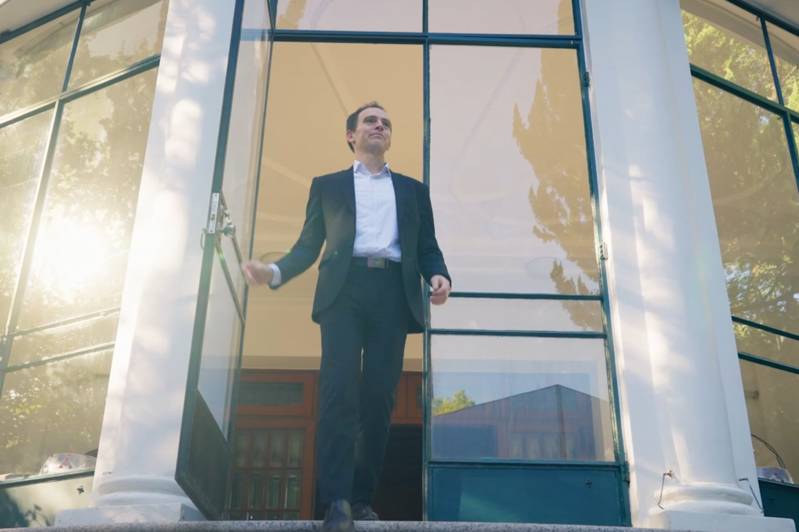 Why Saint-Gobain chooses Shanghai