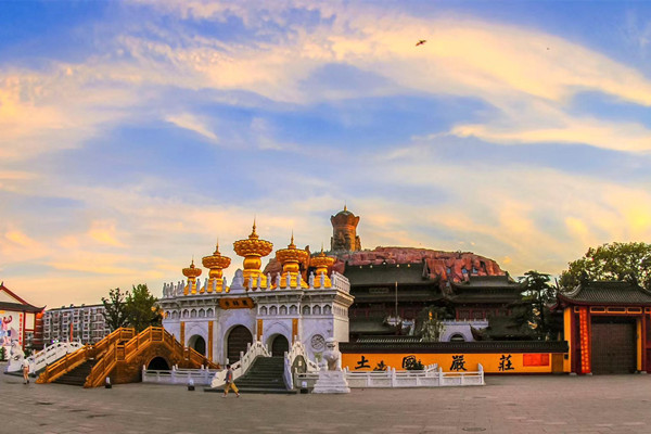 Donglin Temple.jpg