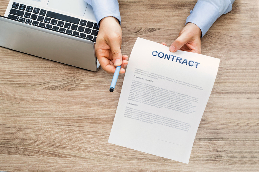 Do employers have to pay compensation for not renewing a contract?