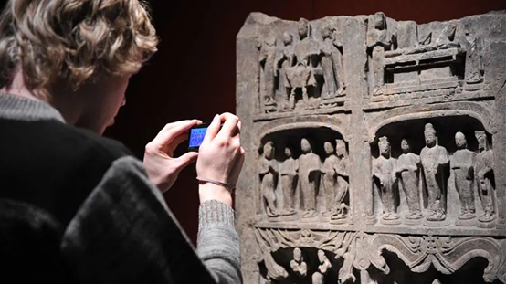 Shanghai Museum enhances services for international visitors.png