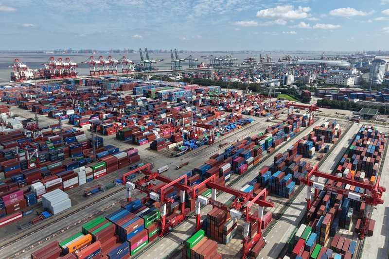 Shanghai's GDP up 5.6% in first half of 2026
