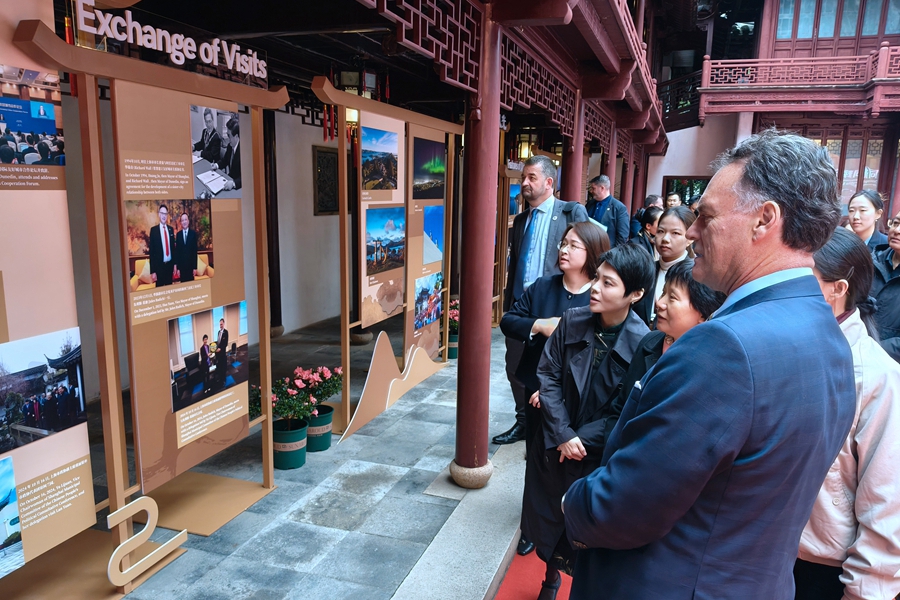 Photo exhibition celebrates 30-year Shanghai-Dunedin friendship-city bond 