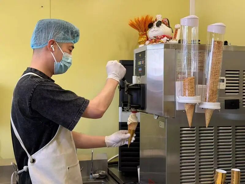 Belarusian dairy giant opens first China store in Baoshan district