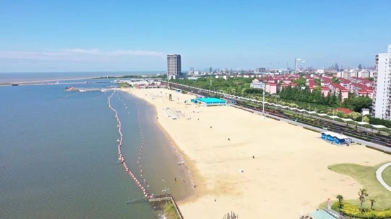 Jinshan City Beach opens swimming area.jpg