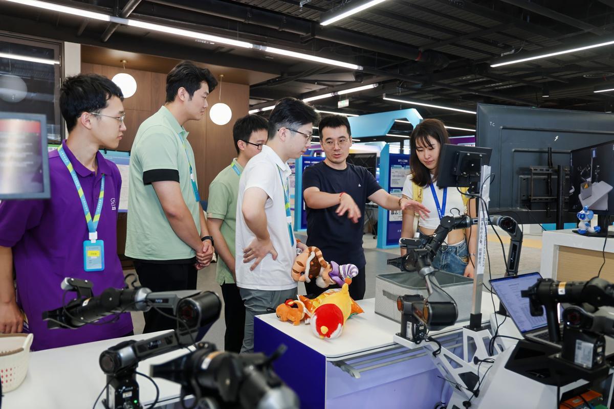 Shanghai Innovation Institute marks first anniversary with AI innovations