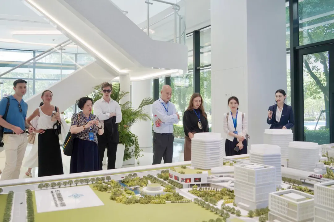 International professionals explore digital, ecological innovation in Qingpu-1.png