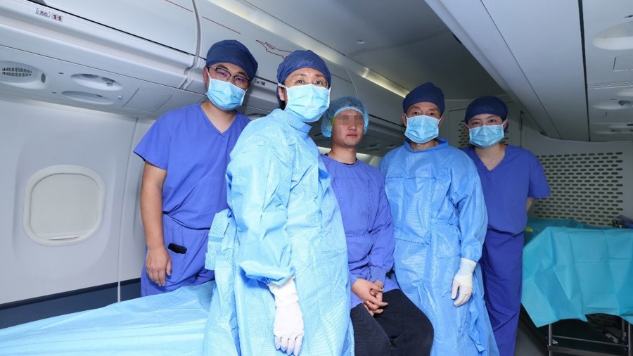 China's first airborne hospital gains approval