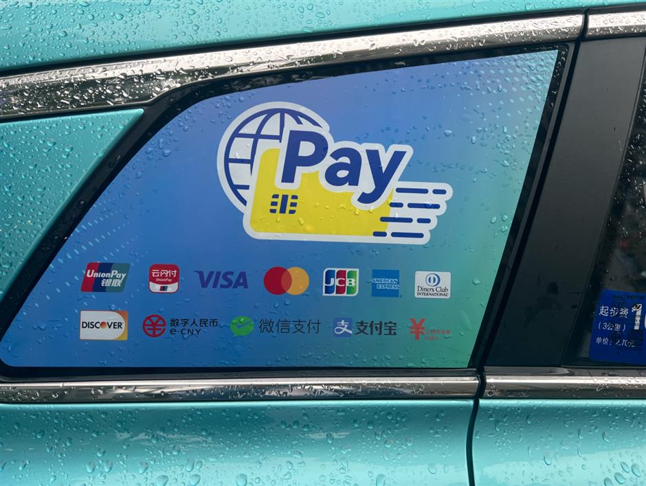Shanghai taxis now accept foreign bank cards