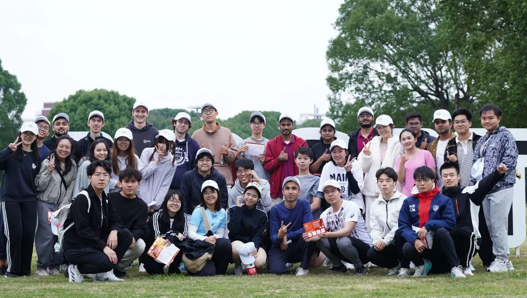 Shanghai Jiao Tong University hosts cross-cultural orienteering -1.png