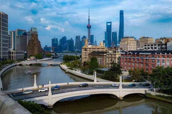 Suzhou creek2.jpg Suzhou creek2.jpg